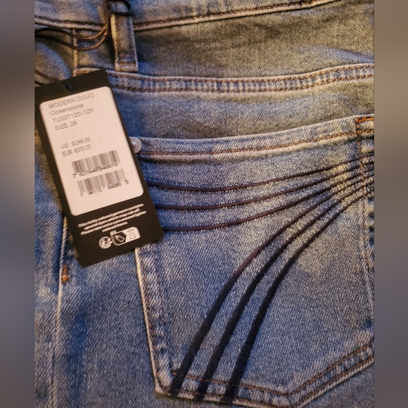7 For all Mankind - Picture 4 of 5